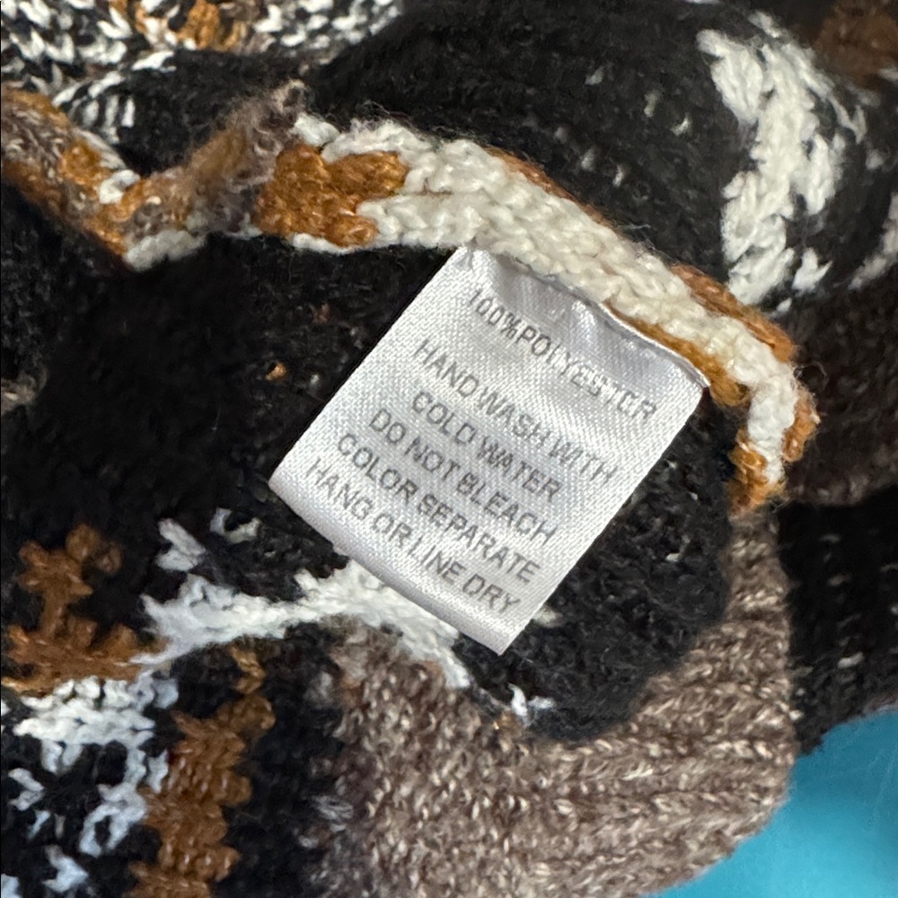 Geometric Patterned Cardigan - Picture 5 of 5
